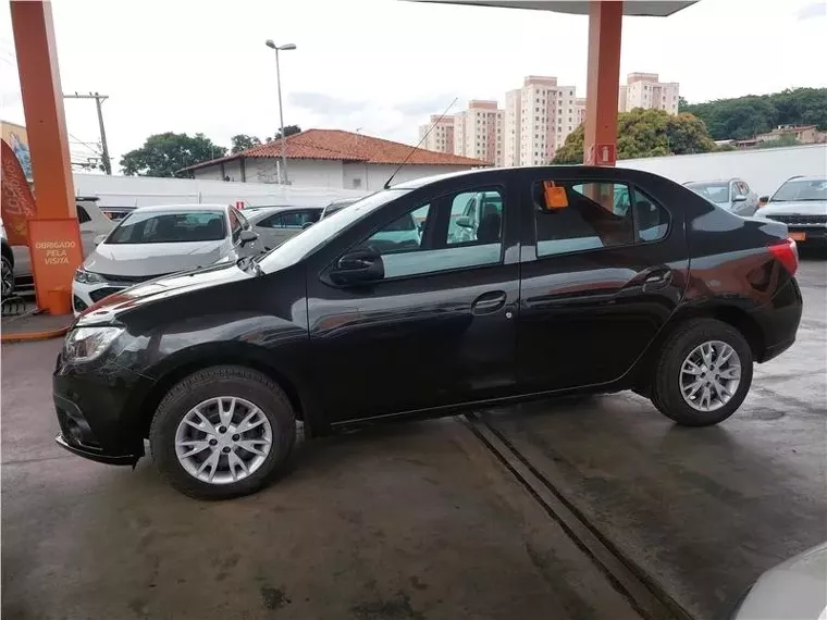 Renault Logan Preto 10