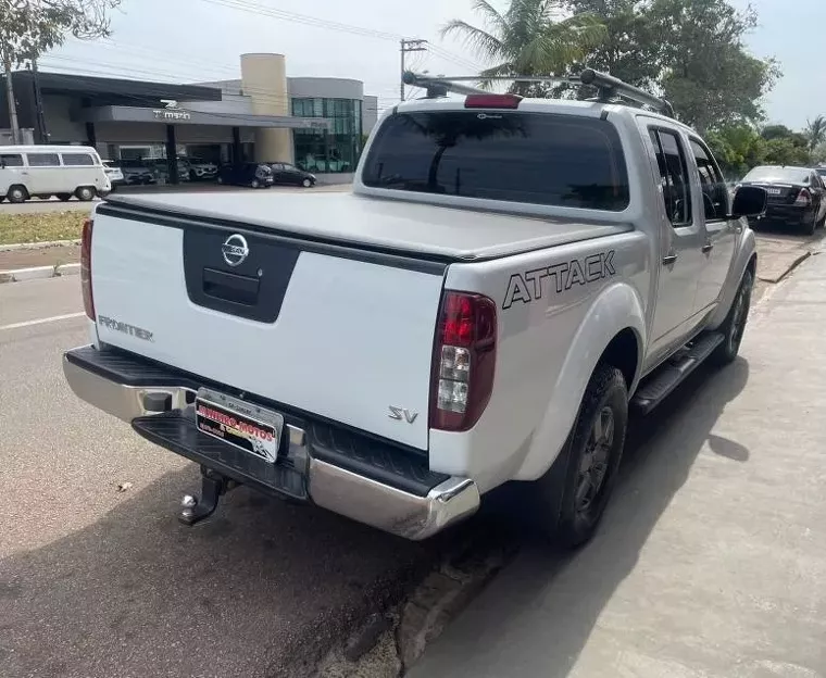 Nissan Frontier Branco 5