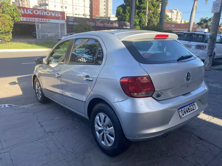 Volkswagen Gol Prata 14