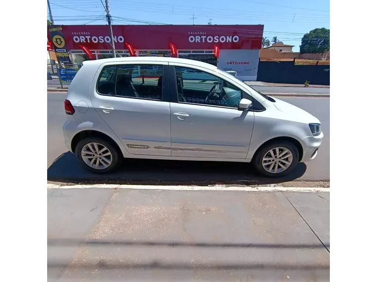 Volkswagen Fox Branco 6