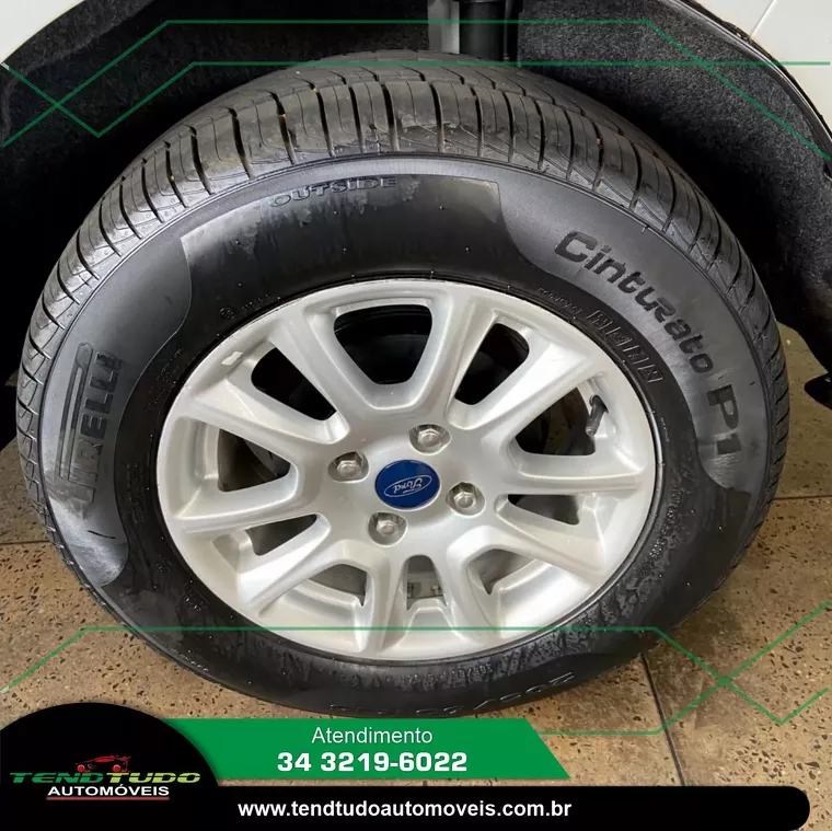 Ford Ecosport Branco 5