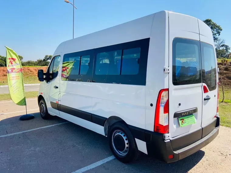 Renault Master Branco 4