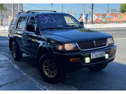 Mitsubishi Pajero Sport
