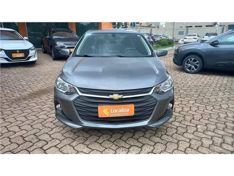 Chevrolet Onix Cinza 4