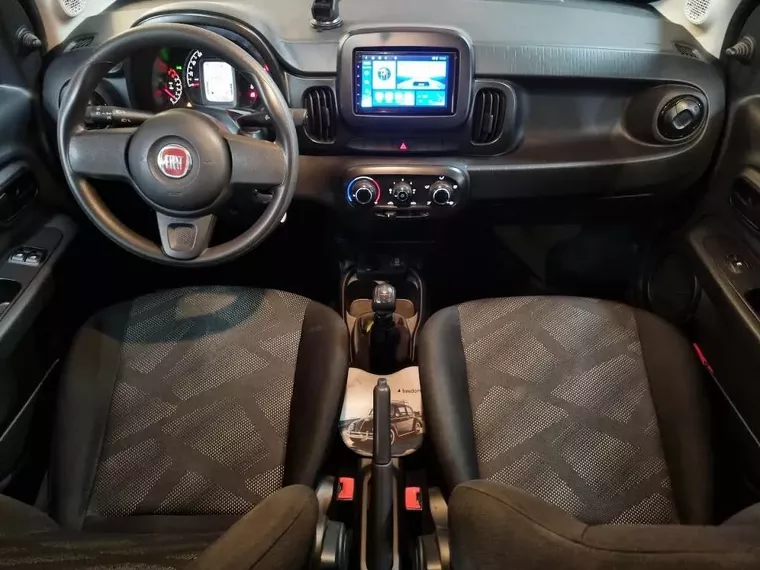 Fiat Mobi Preto 12