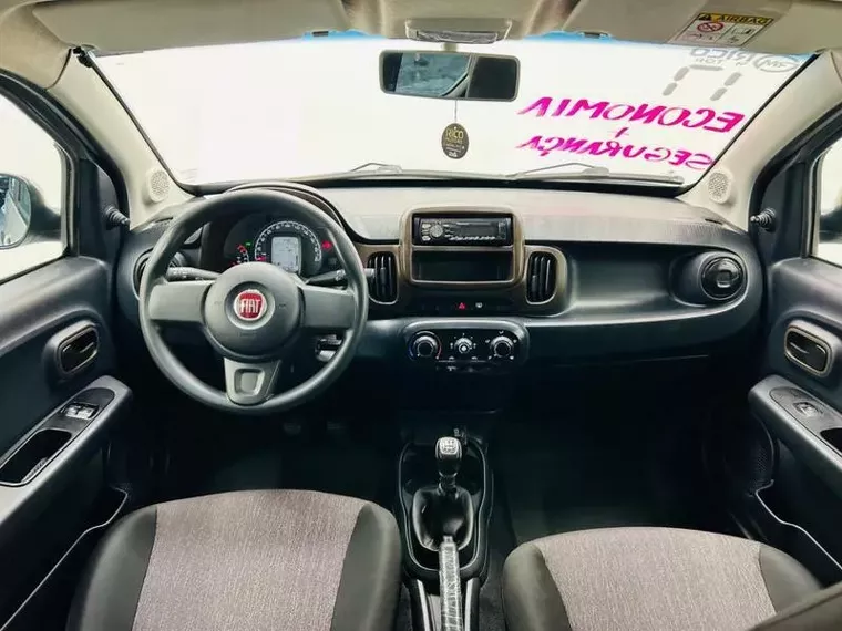 Fiat Mobi Prata 12