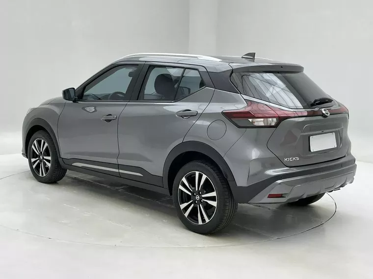 Nissan Kicks Cinza 5