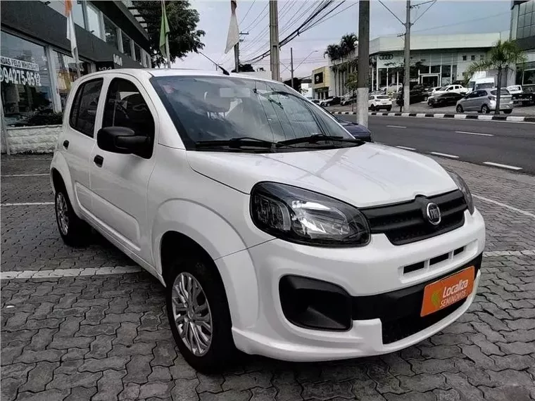 Fiat Uno Branco 1