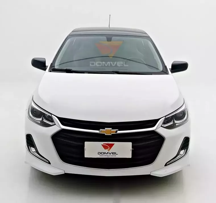 Chevrolet Onix Branco 1