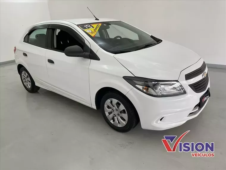 Chevrolet Onix Branco 5