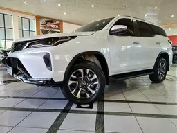 Toyota Hilux SW4