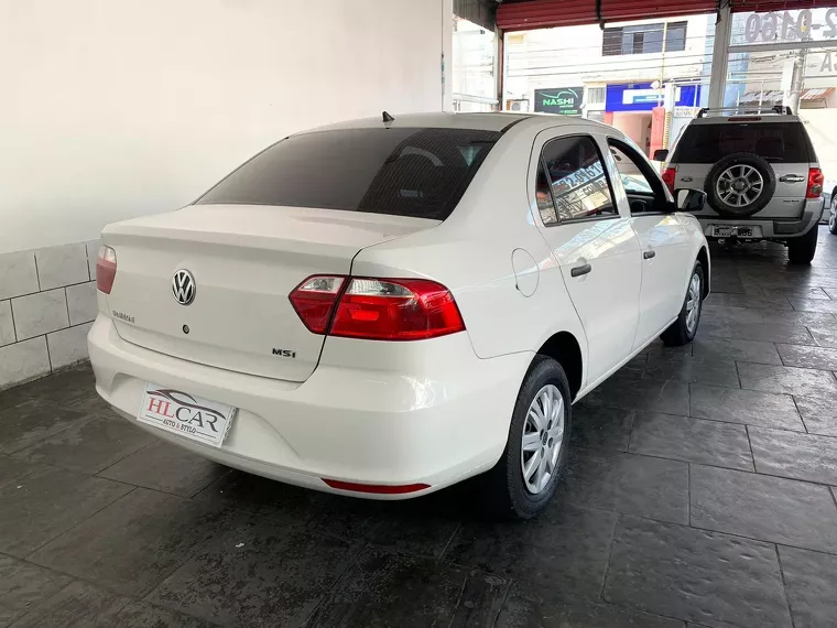 Volkswagen Voyage Branco 10