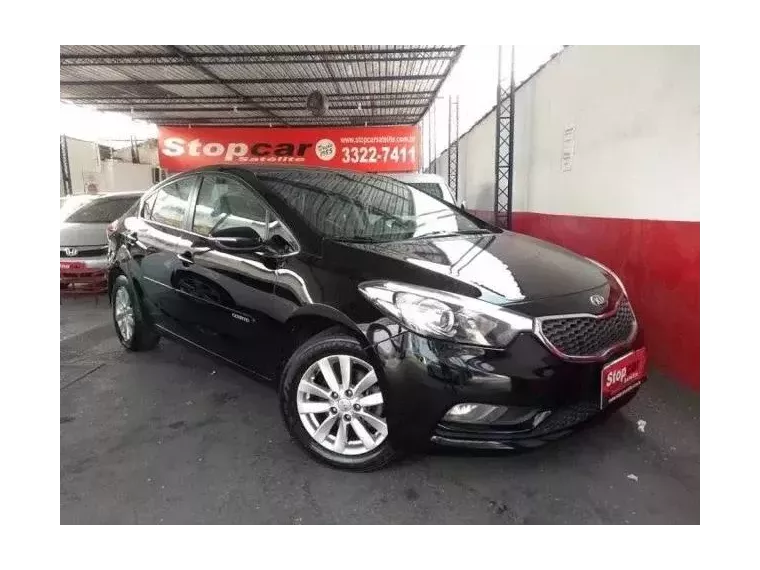 KIA Cerato Preto 2