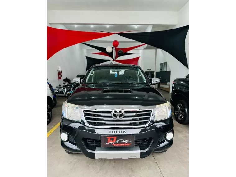 Toyota Hilux Preto 2