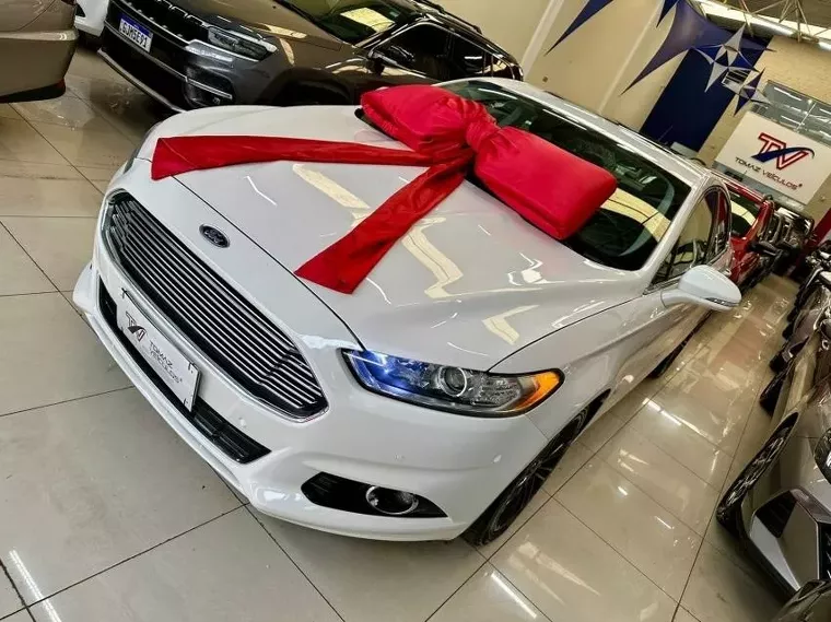 Ford Fusion Branco 13