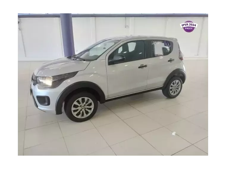 Fiat Mobi Prata 5