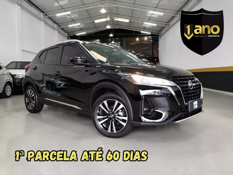 Nissan Kicks Preto 10