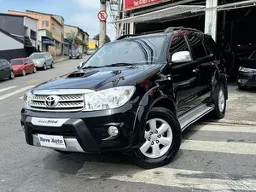 Toyota Hilux SW4