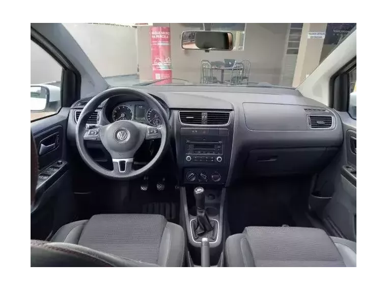 Volkswagen Fox Branco 3