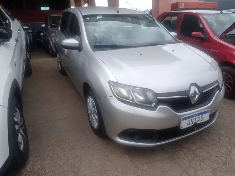 Renault Sandero Prata 9