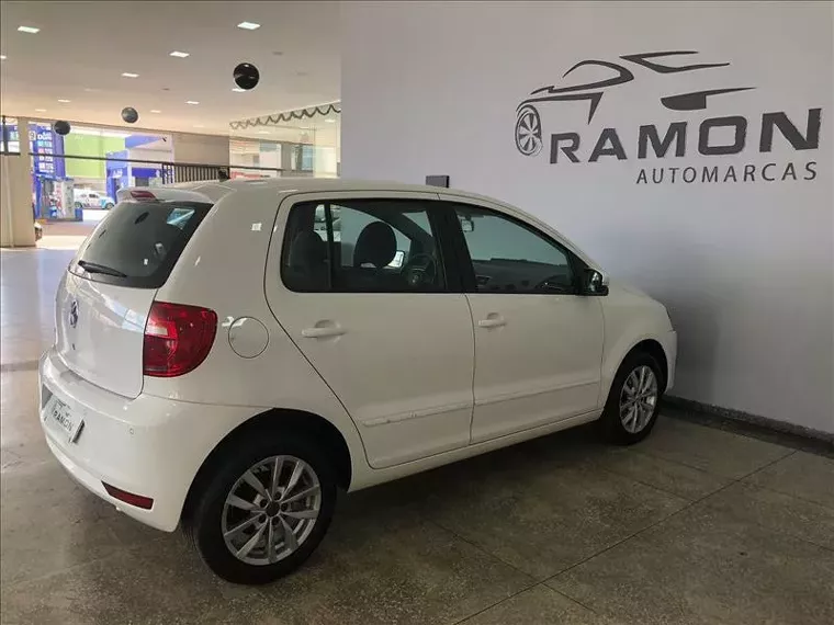 Volkswagen Fox Branco 3