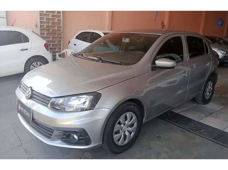 Volkswagen Gol Prata 13