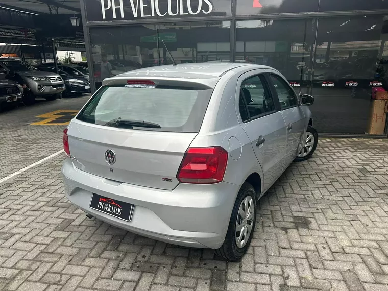 Volkswagen Gol Prata 2