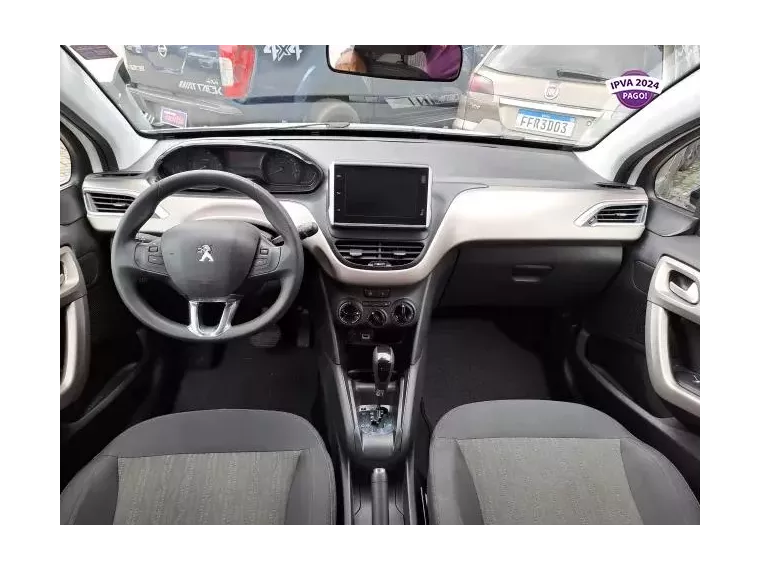 Peugeot 2008 Branco 4