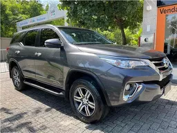 Hilux SW4