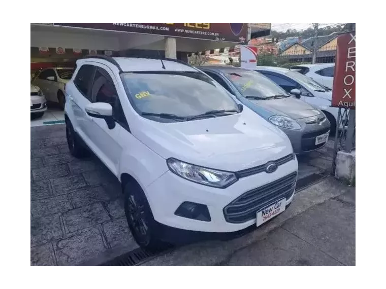 Ford Ecosport Branco 5