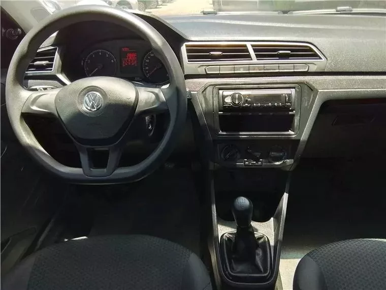 Volkswagen Voyage Branco 6