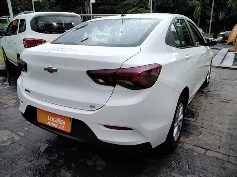 Chevrolet Onix Branco 7