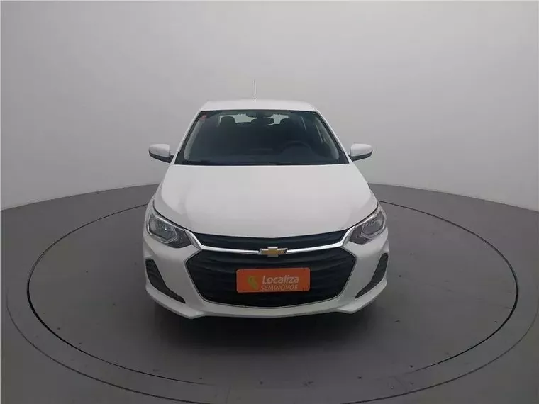 Chevrolet Onix Branco 3