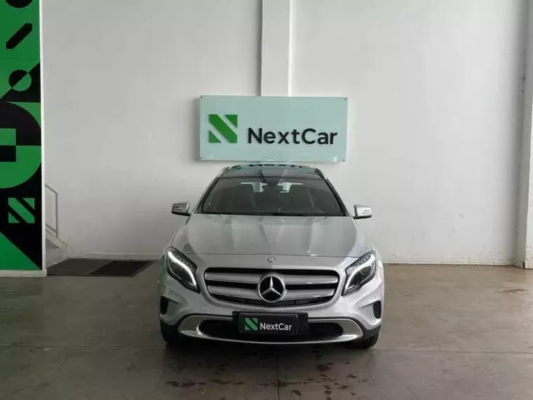 Mercedes-benz GLA 200 Prata 8