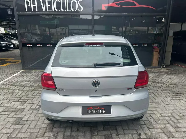 Volkswagen Gol Prata 5