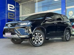 Toyota Hilux SW4