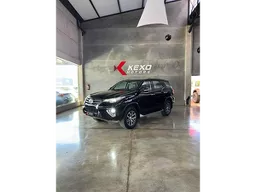 Toyota Hilux SW4