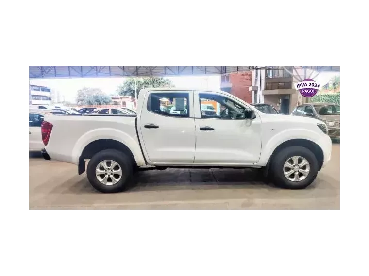 Nissan Frontier Branco 8