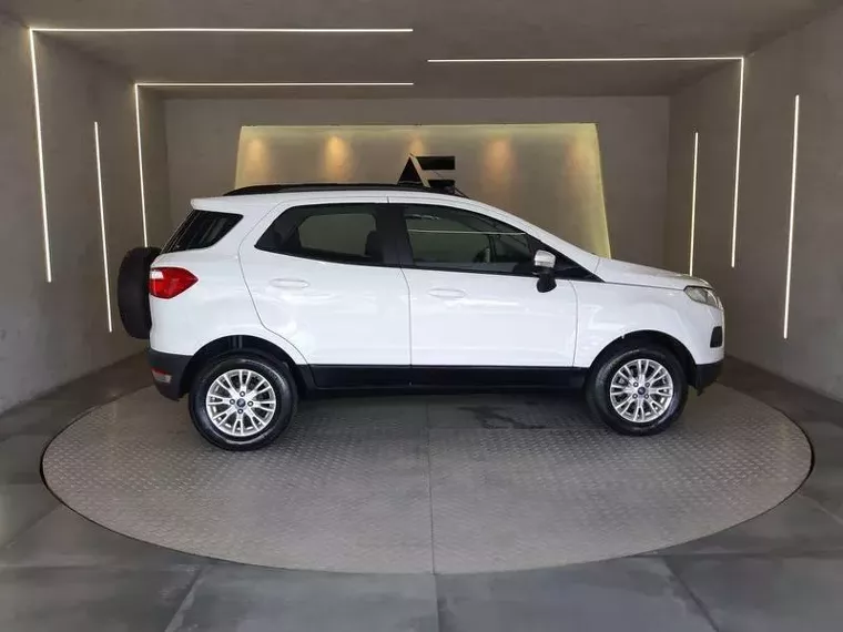 Ford Ecosport Branco 11