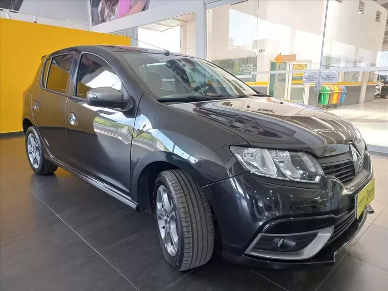 Renault Sandero Preto 7