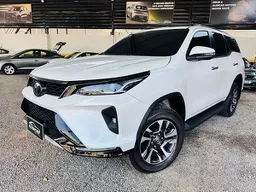 Toyota Hilux SW4