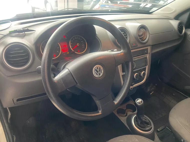 Volkswagen Saveiro Branco 16