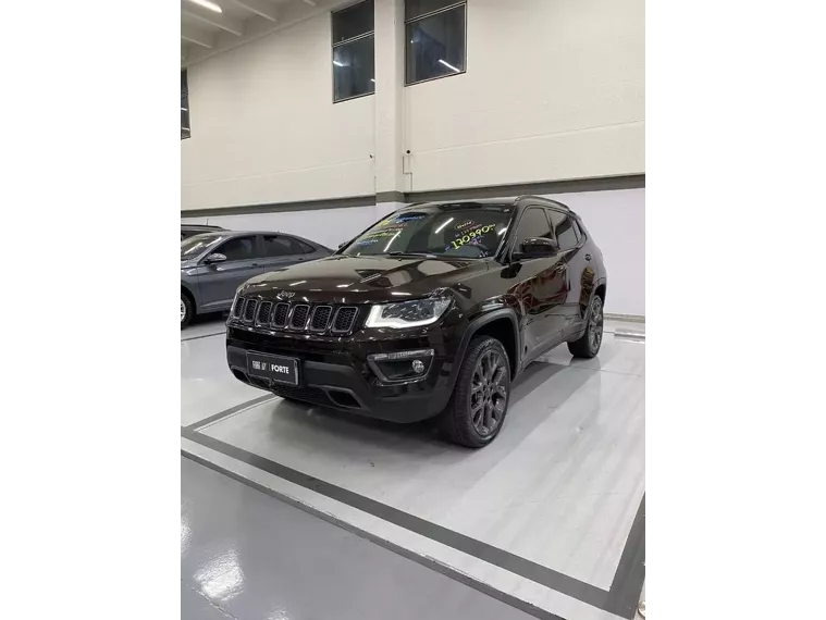 Jeep Compass Marrom 4