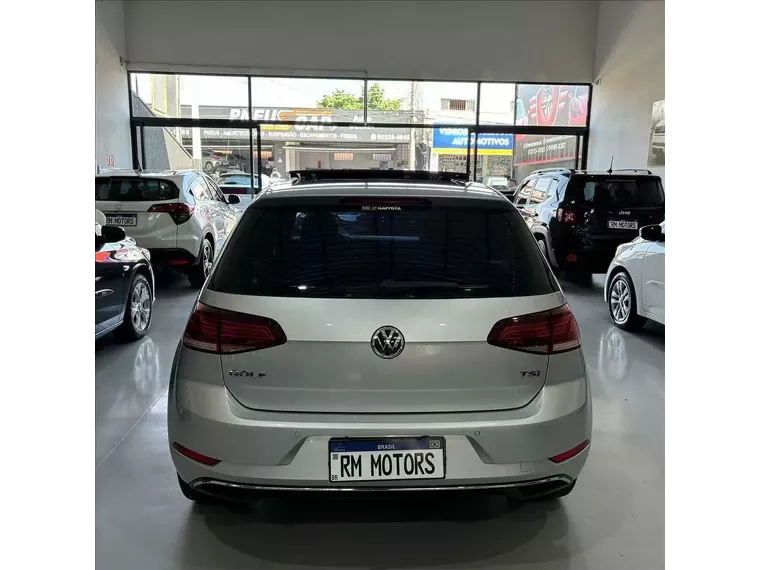 Volkswagen Golf Prata 6