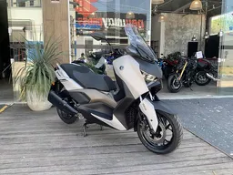 Xmax