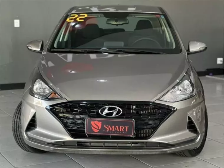 Hyundai HB20 Prata 8