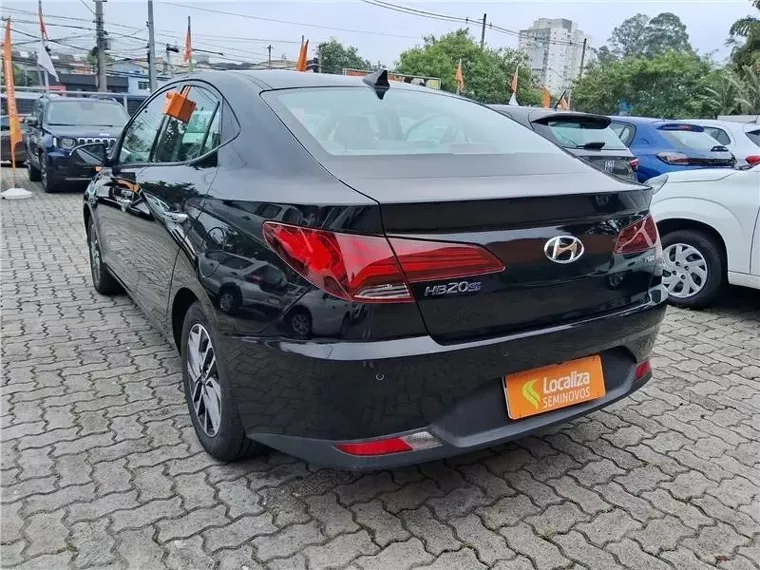 Hyundai HB20S Preto 12