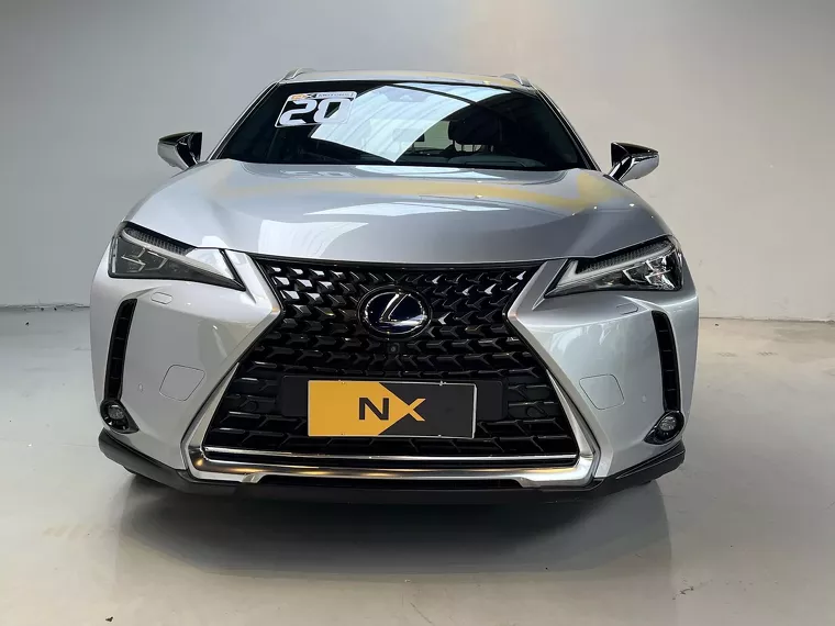 Lexus UX 250H Prata 10