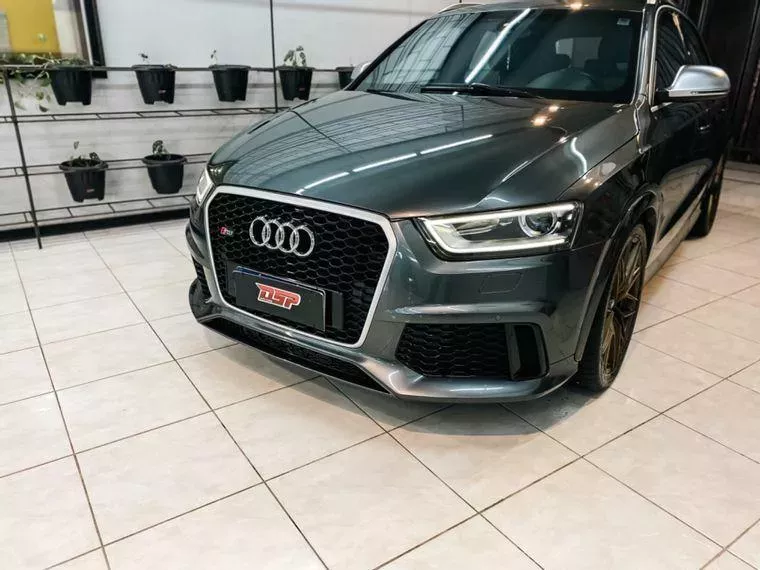 Audi RS Q3 Cinza 4