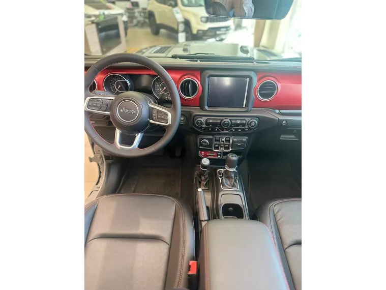 Jeep Gladiator Cinza 10